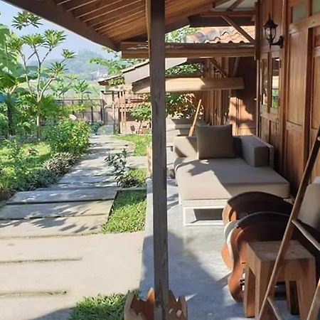 Villa Kayu يوغياكارتا المظهر الخارجي الصورة